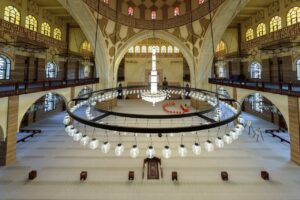 Al Fateh Grand Mosque